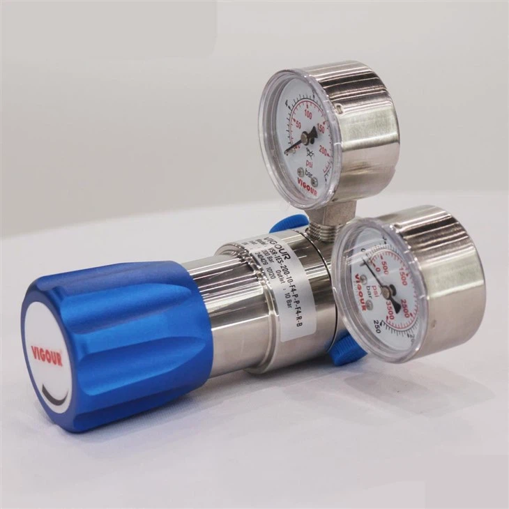 Single stage gas pressure regulator Single stage gas pressure regulator